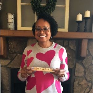 Meet your Posher, Esther